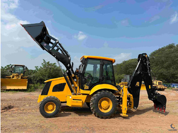 Tractopelle JCB 3CX