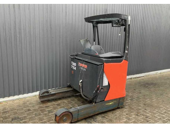 Chariot à mât rétractable LINDE R16