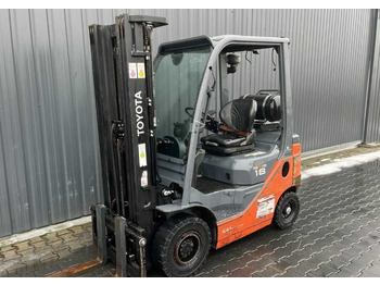 Chariot élévateur à gaz TOYOTA FGF 18