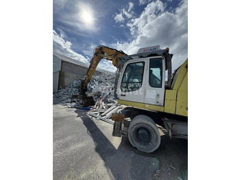 Pelle LIEBHERR A 316