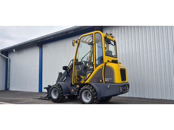 Valet de ferme neuf Eurotrac W11 Radlader Hoflader: photos 2