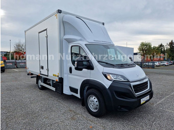 Fourgon grand volume PEUGEOT Boxer