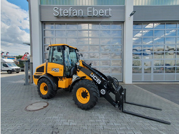 Chargeuse sur pneus JCB 409