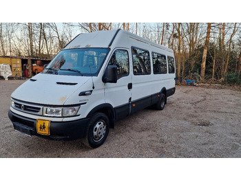 Minibus IVECO Daily