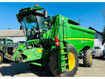 Moissonneuse-batteuse JOHN DEERE S Series