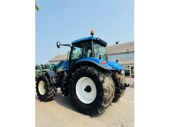 Tracteur agricole New Holland T8040: photos 5