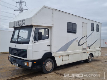 Camion chevaux MERCEDES-BENZ