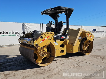 Compacteur CATERPILLAR
