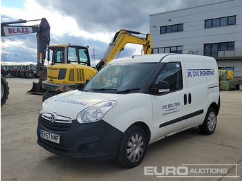 Utilitaire double cabine VAUXHALL