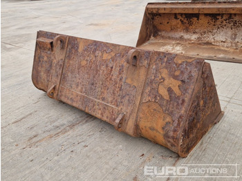 Godet 90" Loading Bucket to suit Telehandler: photos 5 Godet 90" Loading Bucket to suit Telehandler: photos 5