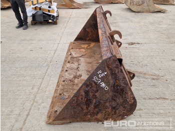 Godet 90" Loading Bucket to suit Telehandler: photos 2 Godet 90" Loading Bucket to suit Telehandler: photos 2