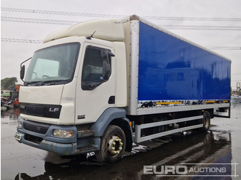 Camion fourgon DAF 55