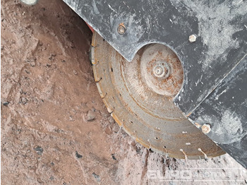 Travaux routiers Husqvarna FS524
FS524: photos 5 Travaux routiers Husqvarna FS524
FS524: photos 5