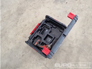 Matériel de chantier Milwaukee 18 Volt Impact Wrench (Body Only): photos 3