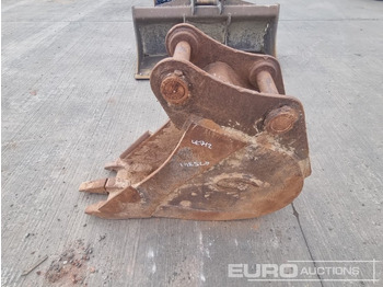 Godet Strickland 18" Ditching Bucket 65mm Pin to suit 13 Ton Excavator: photos 4