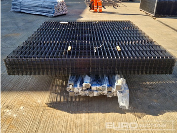 Matériel de chantier Unused Galvanised & Powder Coated Heavy Duty (5mm) Wire Mesh Fencing, 25 x H2.4m x W2.2m Panels, 26 x 60mm x 60mm x3m Posts, with Fittings (Black): photos 4