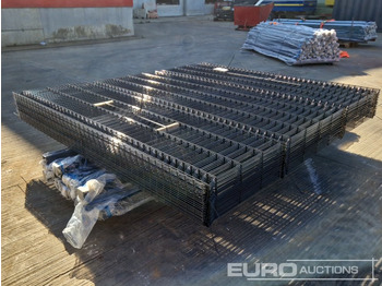 Matériel de chantier Unused Galvanised & Powder Coated Heavy Duty (5mm) Wire Mesh Fencing, 25 x H2.4m x W2.2m Panels, 26 x 60mm x 60mm x3m Posts, with Fittings (Black): photos 5