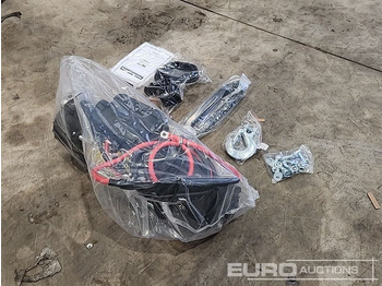 Équipement de garage Unused Hi-Torque HT12000 12 Volt Winch, 3/8" x 85' Rope: photos 2