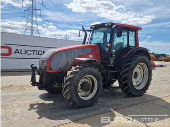 Tracteur agricole VALTRA T151