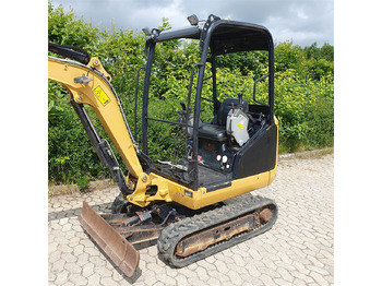 Mini pelle Caterpillar 301.7 D: photos 4