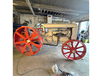 Tracteur agricole FORDSON