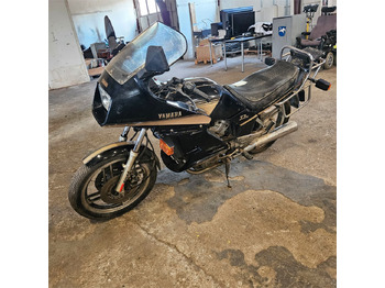 Motocyclette YAMAHA