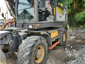 Pelle sur pneus Volvo EW 160E: photos 5