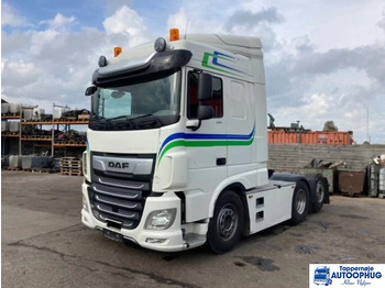 Tracteur routier DAF XF 530