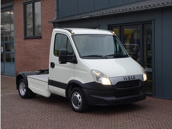 Tracteur routier IVECO Daily