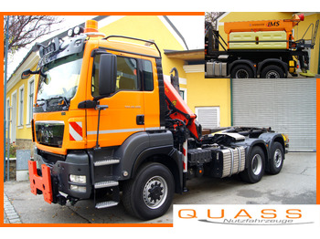 Engin de déneigement MAN TGS