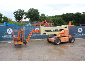 Nacelle articulée JLG