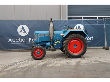 Tracteur agricole