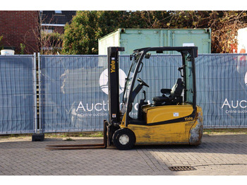 Chariot élévateur électrique YALE