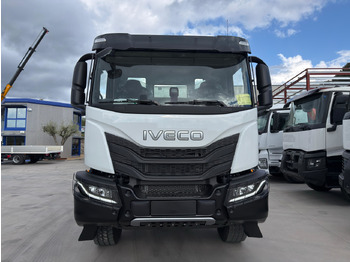 Châssis cabine IVECO AD380T46 6x4 E6 (Chassis): photos 3