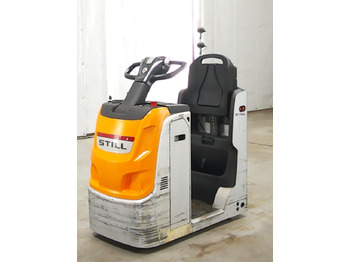 Chariot tracteur STILL