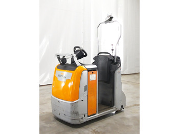 Chariot tracteur STILL