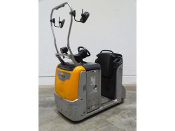 Chariot tracteur STILL