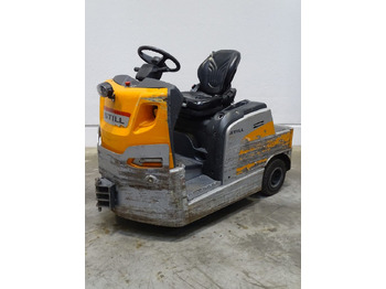 Chariot tracteur STILL