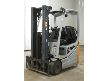 Chariot élévateur électrique STILL RX20