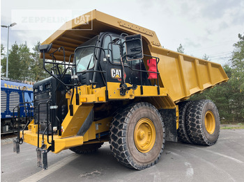 Tombereau rigide CATERPILLAR