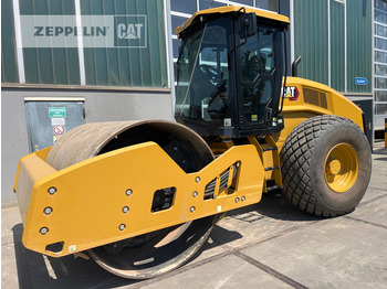 Compacteur à pieds de mouton/ Monocylindre CATERPILLAR CS12GC