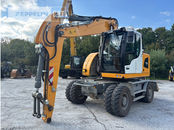 Pelle sur pneus LIEBHERR A 918