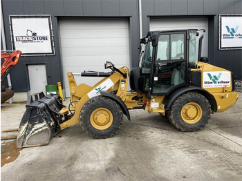 Valet de ferme CATERPILLAR