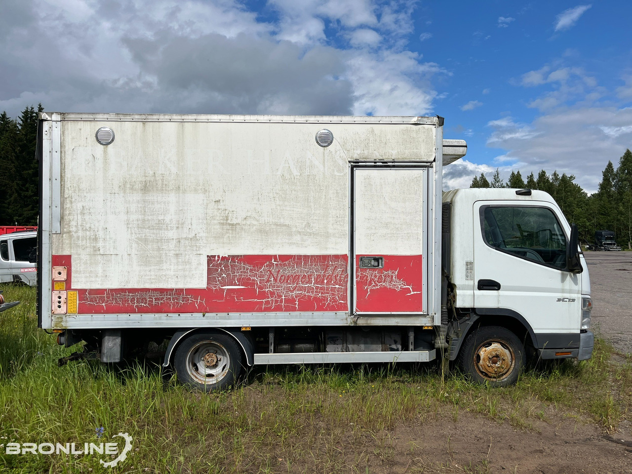 2007 Mitsubishi Fuso Canter 3c13 BOX - Camion frigorifique: photos 4 2007 Mitsubishi Fuso Canter 3c13 BOX - Camion frigorifique: photos 4