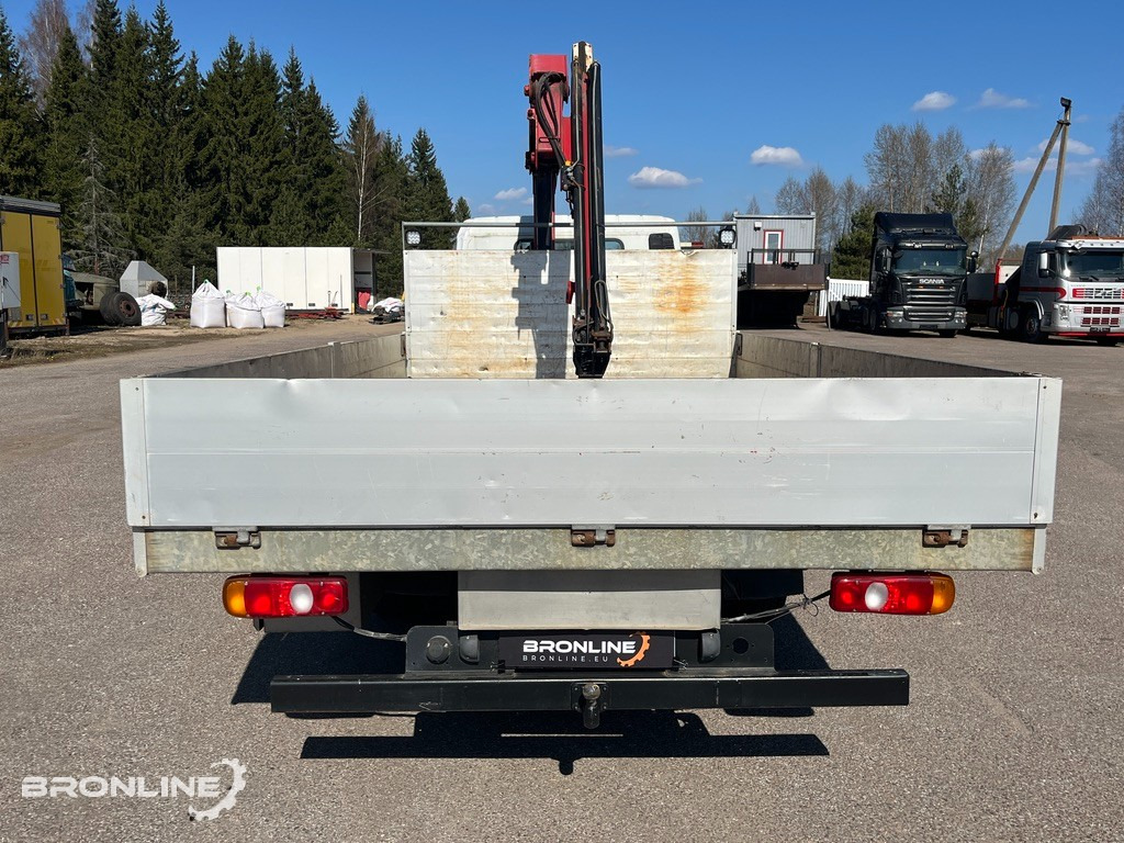 2011 Mitsubishi Fuso Canter + HMF 635K3 - Camion plateau: photos 4 2011 Mitsubishi Fuso Canter + HMF 635K3 - Camion plateau: photos 4