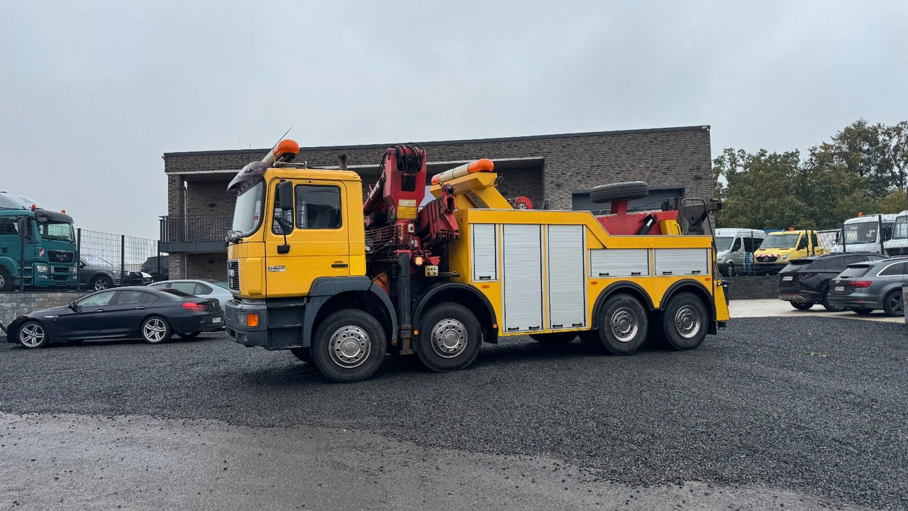 MAN 35.463 Abschleppwagen Kran LKW Berger Wilk WR25 - Remorqueuse: photos 1 MAN 35.463 Abschleppwagen Kran LKW Berger Wilk WR25 - Remorqueuse: photos 1