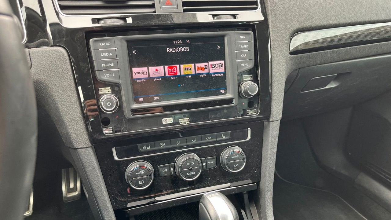 Voiture Volkswagen Golf VII Lim. Sound Start-Stopp: photos 10