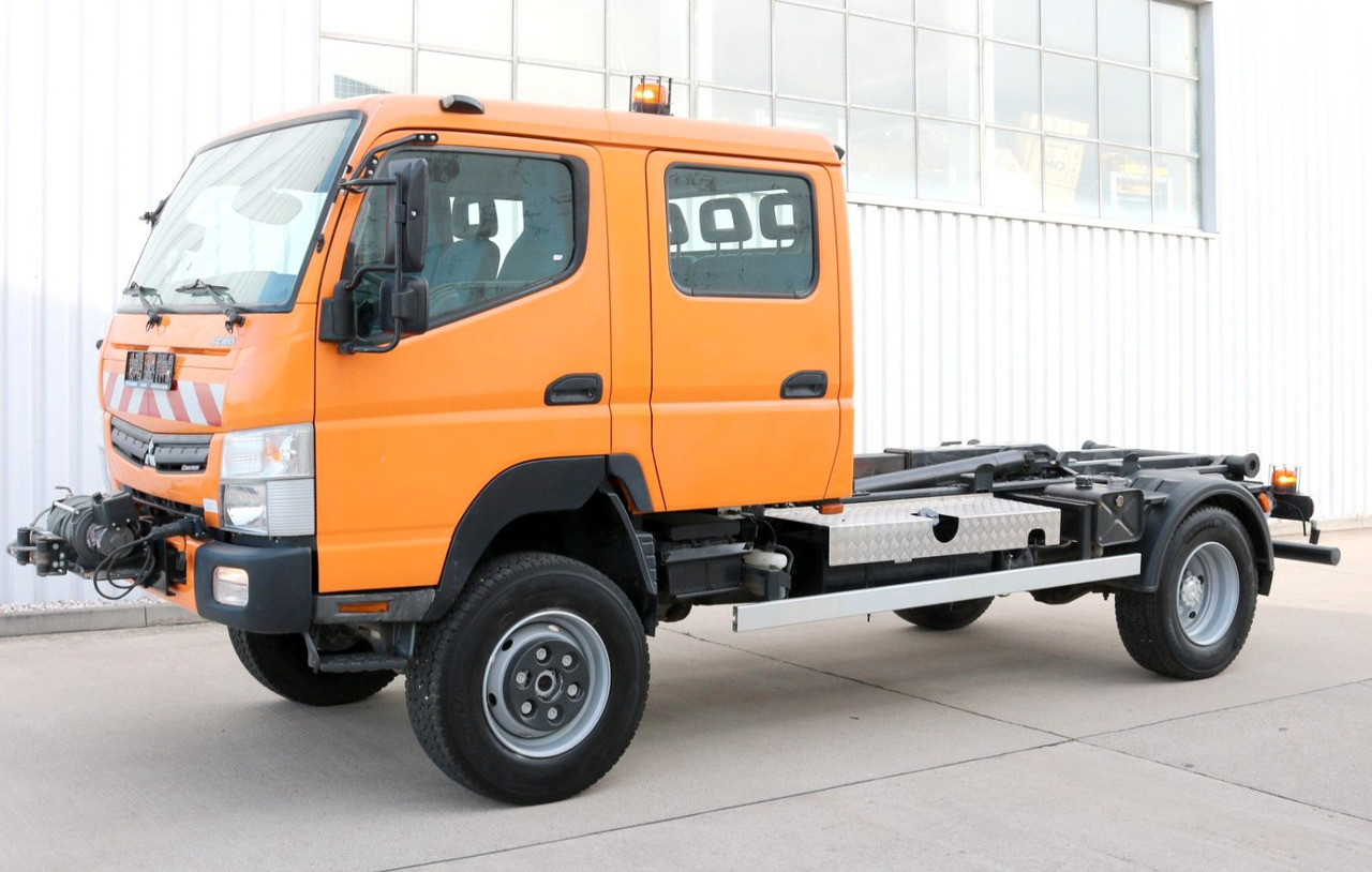 FUSO 6C180 DOKA / 4x4 /KLIMA /WINDE /Standh. / 37tkm - Châssis cabine: photos 4 FUSO 6C180 DOKA / 4x4 /KLIMA /WINDE /Standh. / 37tkm - Châssis cabine: photos 4