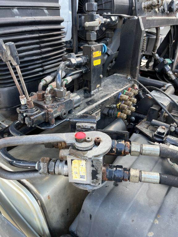 MAN TGS 33.480 6x4 Wechselsystem MAN TGS 33.480 6x4 Wechselsystem - Camion benne: photos 4 MAN TGS 33.480 6x4 Wechselsystem MAN TGS 33.480 6x4 Wechselsystem - Camion benne: photos 4