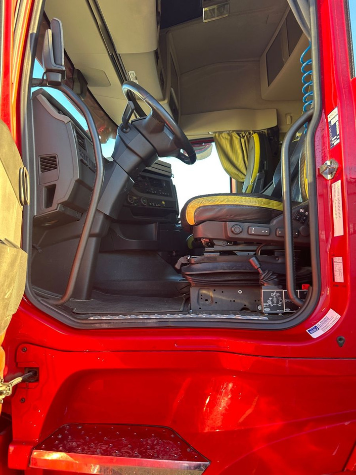 Volvo FH 16 750 8x4 Kran Kipper - Camion grue: photos 4 Volvo FH 16 750 8x4 Kran Kipper - Camion grue: photos 4